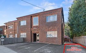 Burwood City Newly Renovated 2 Bed 2 Bath Free Private Parking Big Apt